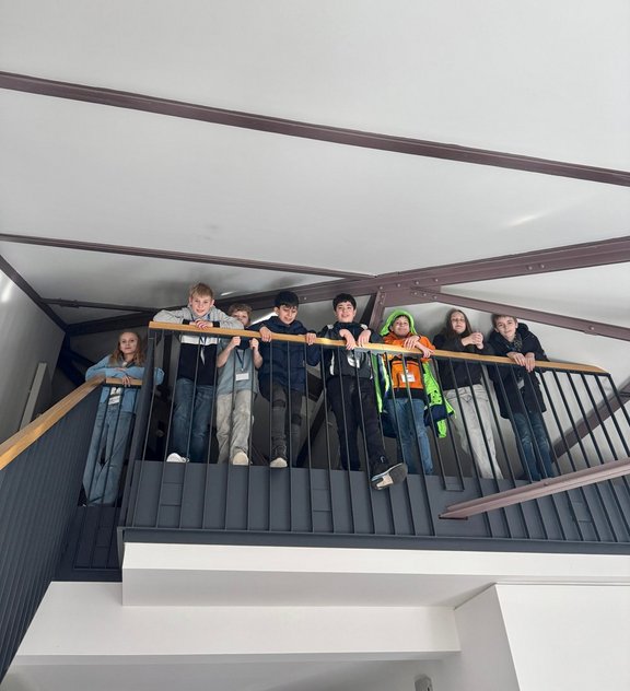 Schüler:innen in dem Bauprojekt B11a im Rahmen des Zukunftstages