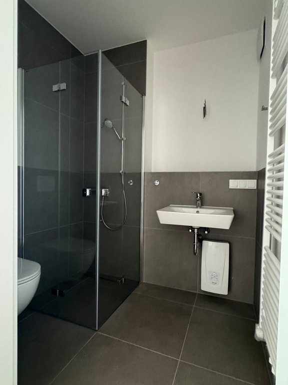 Innenansicht Bad und Dusche