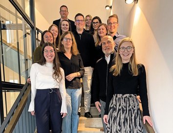 Gruppenbild der Teilnehmerinnen und Teilnehmer beim Ausbildernetzwerktreffen