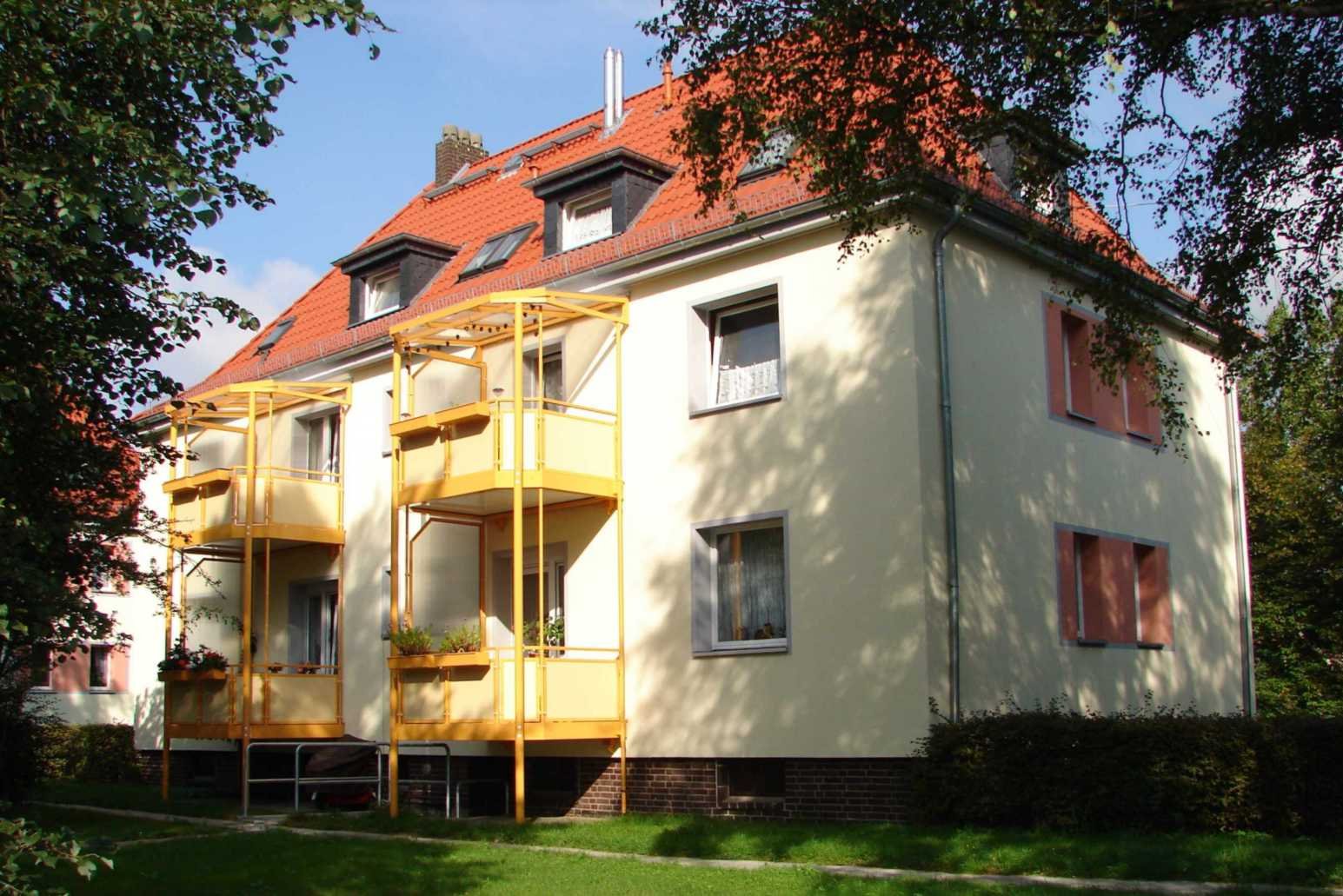 Mecklenheidestraße 107, 109, 111