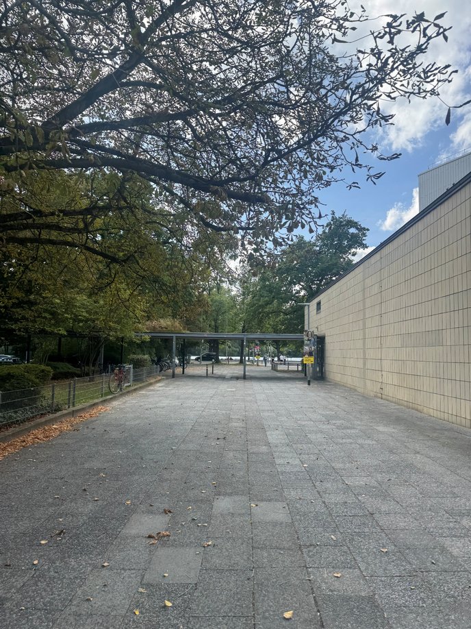 Außen Weg.jpg
