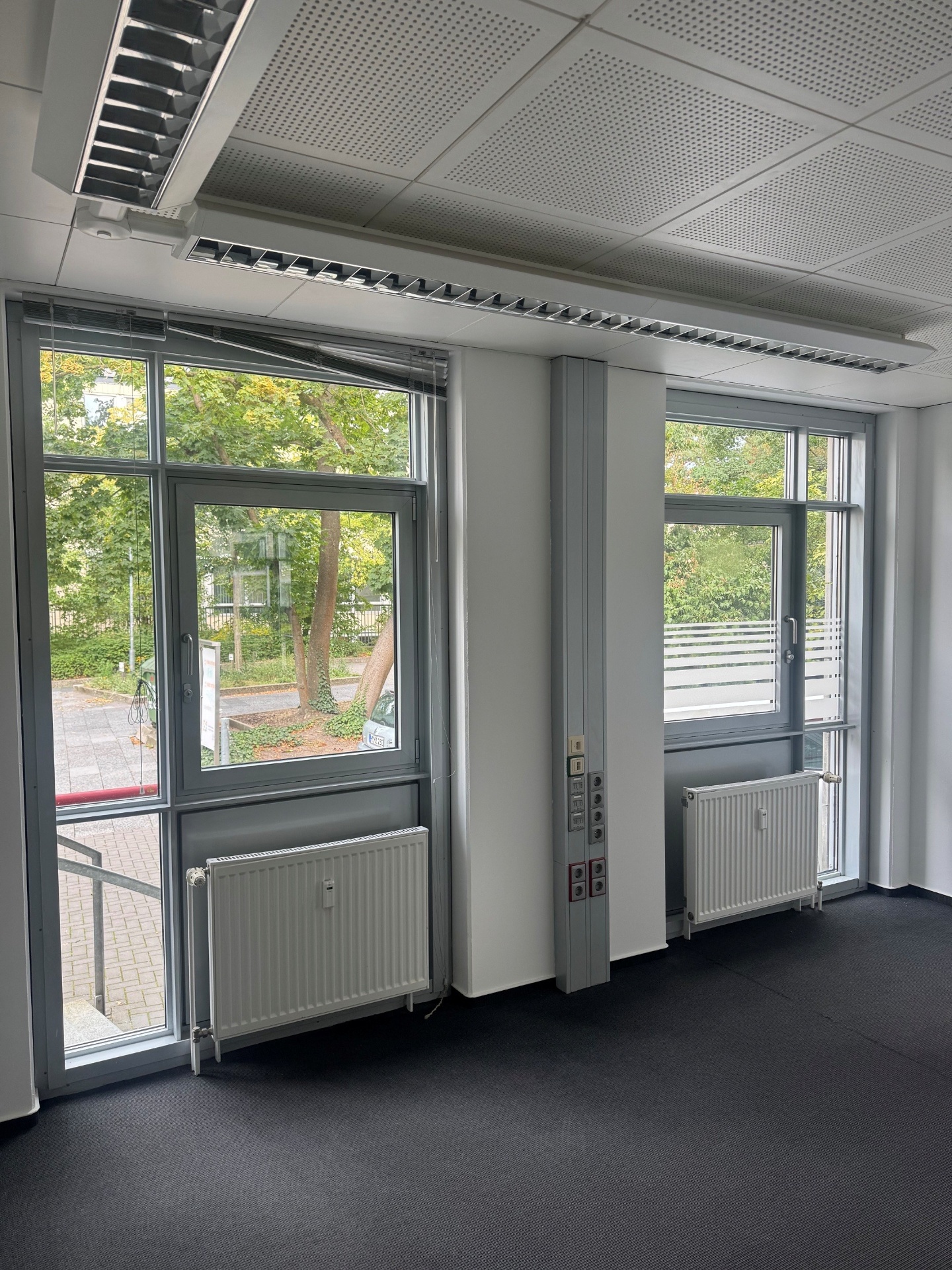 Büro 3.jpg