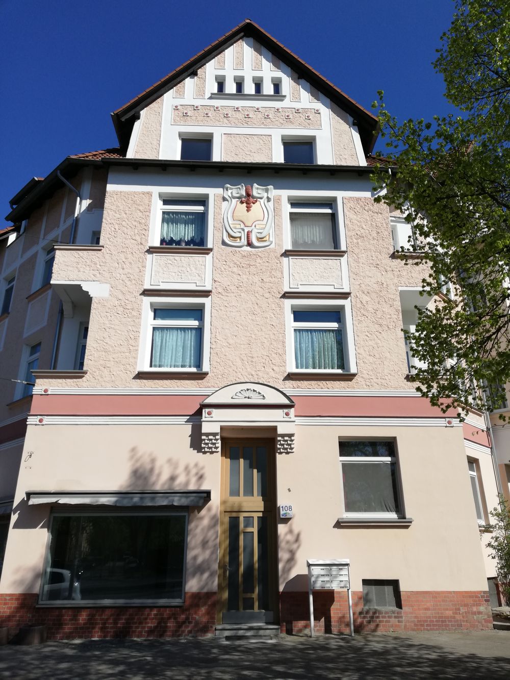 Herrenhäuser Straße 90, 92, 94, Malortiestraße 1, Crystallstr. 4, Westerfeldstraße 2-10