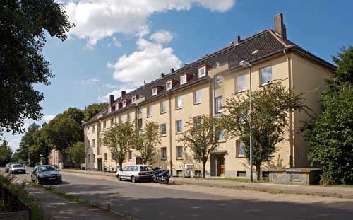 Döteberger Str. 25, 25 A, 25 B